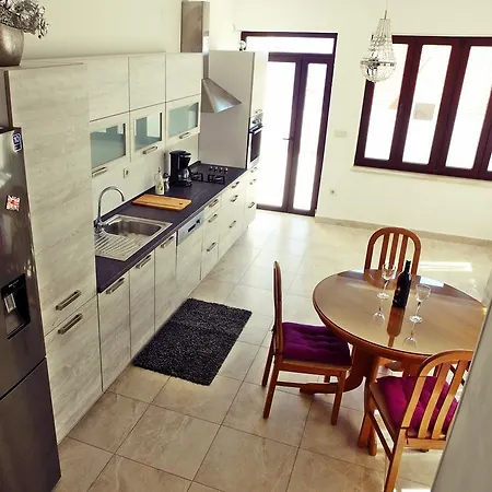 Dubravka Apartment *